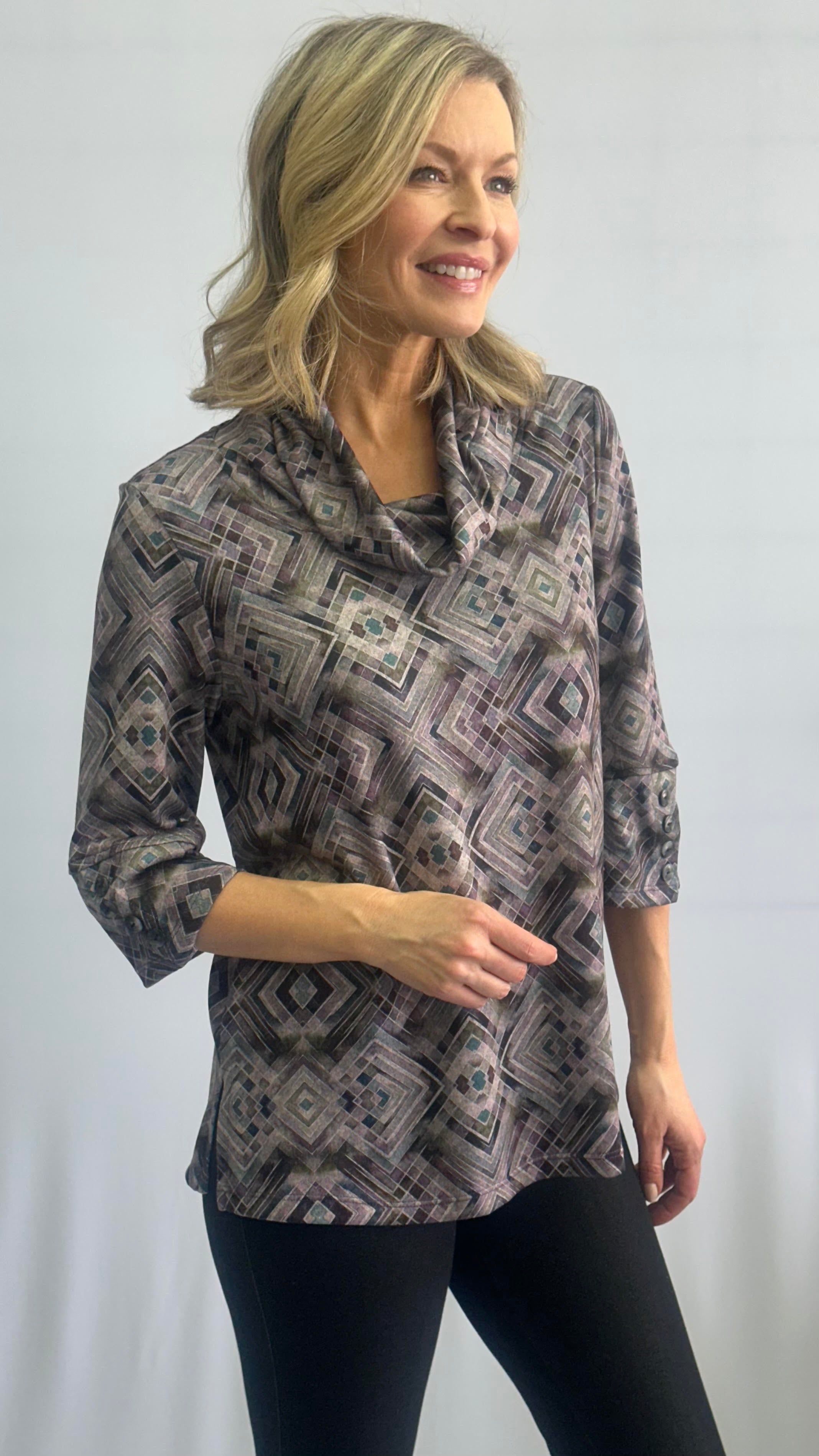 Elegant Geometric Illusion – The Soft Works Top #102307
