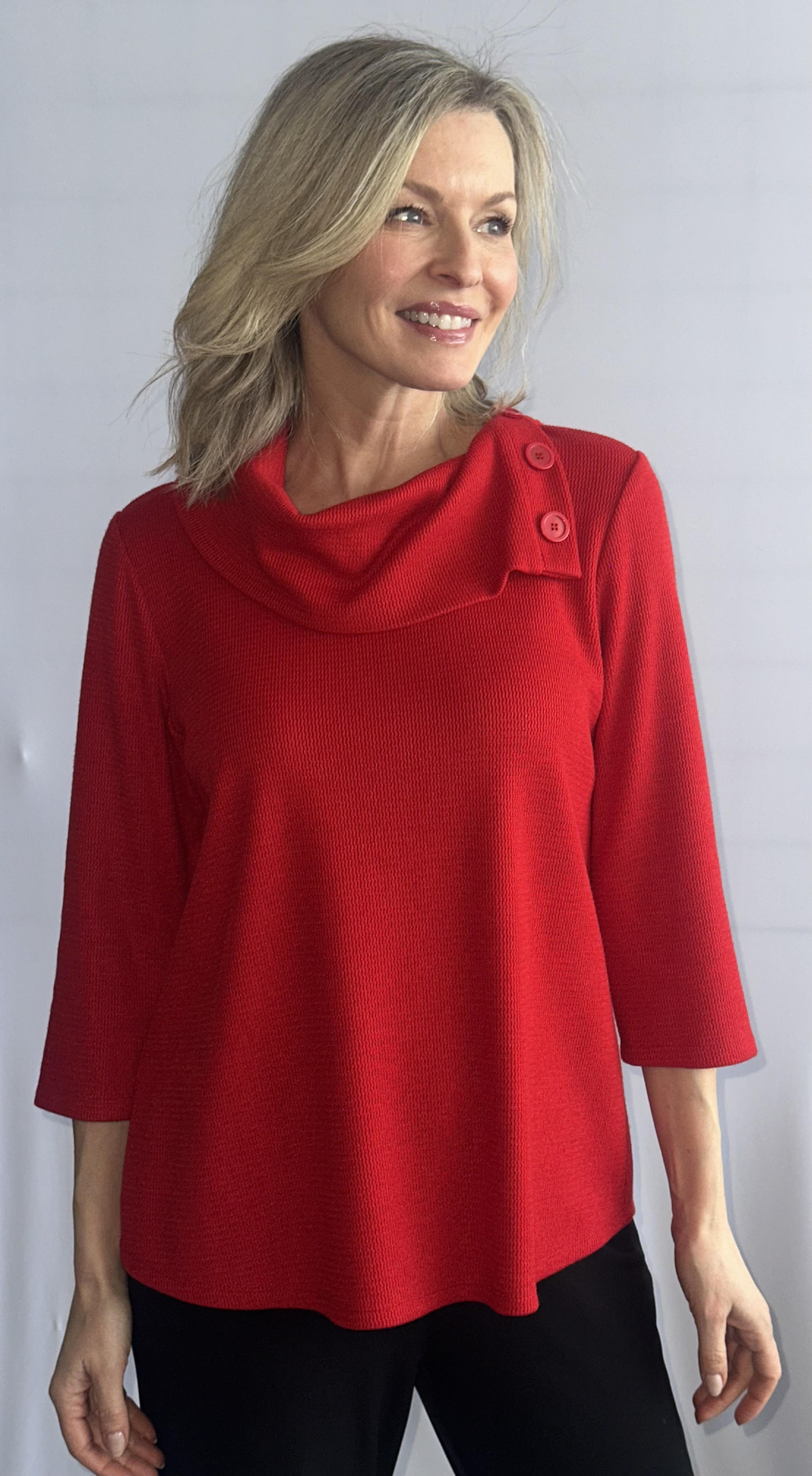 Élégance Écarlate – Le Haut à Col Asymétrique Soft Works #102403