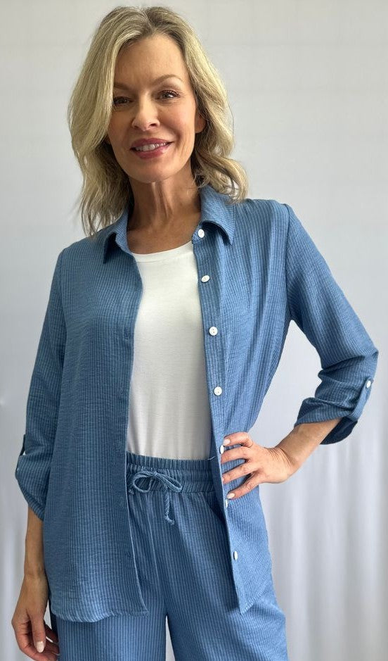 Chemisier rayé chambray à coupe droite et col chemisier – Soft Works #202620
