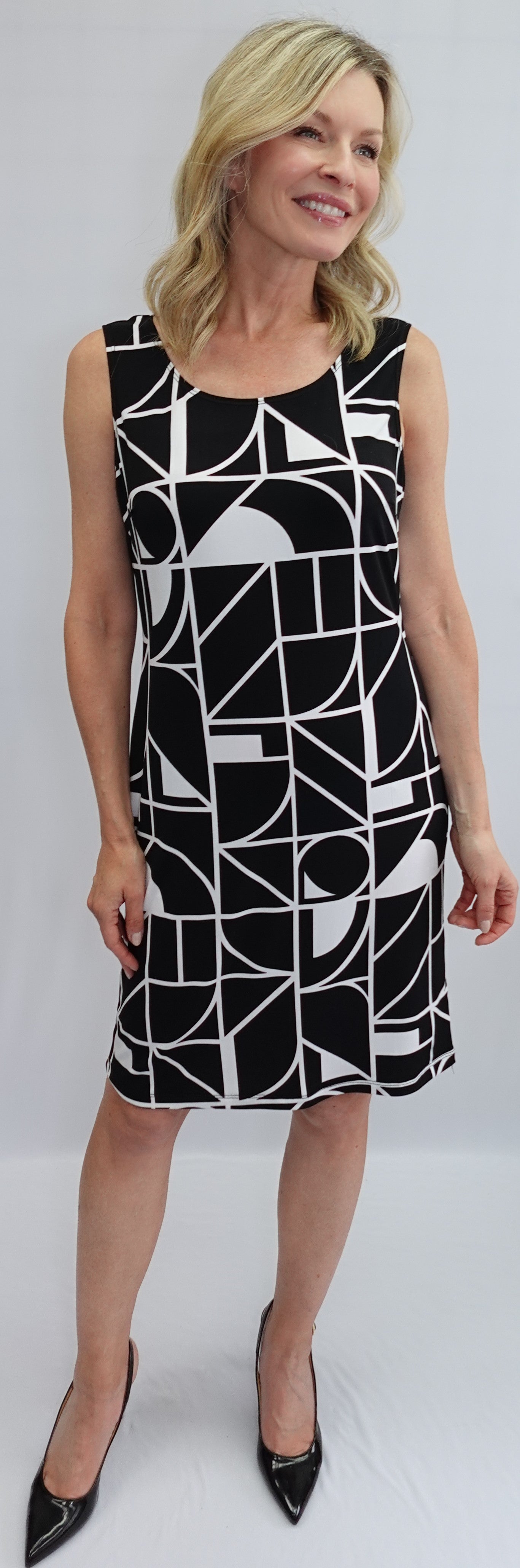 Robe SoftWorks – Élégance Géométrique avec Veste Assortie #208206