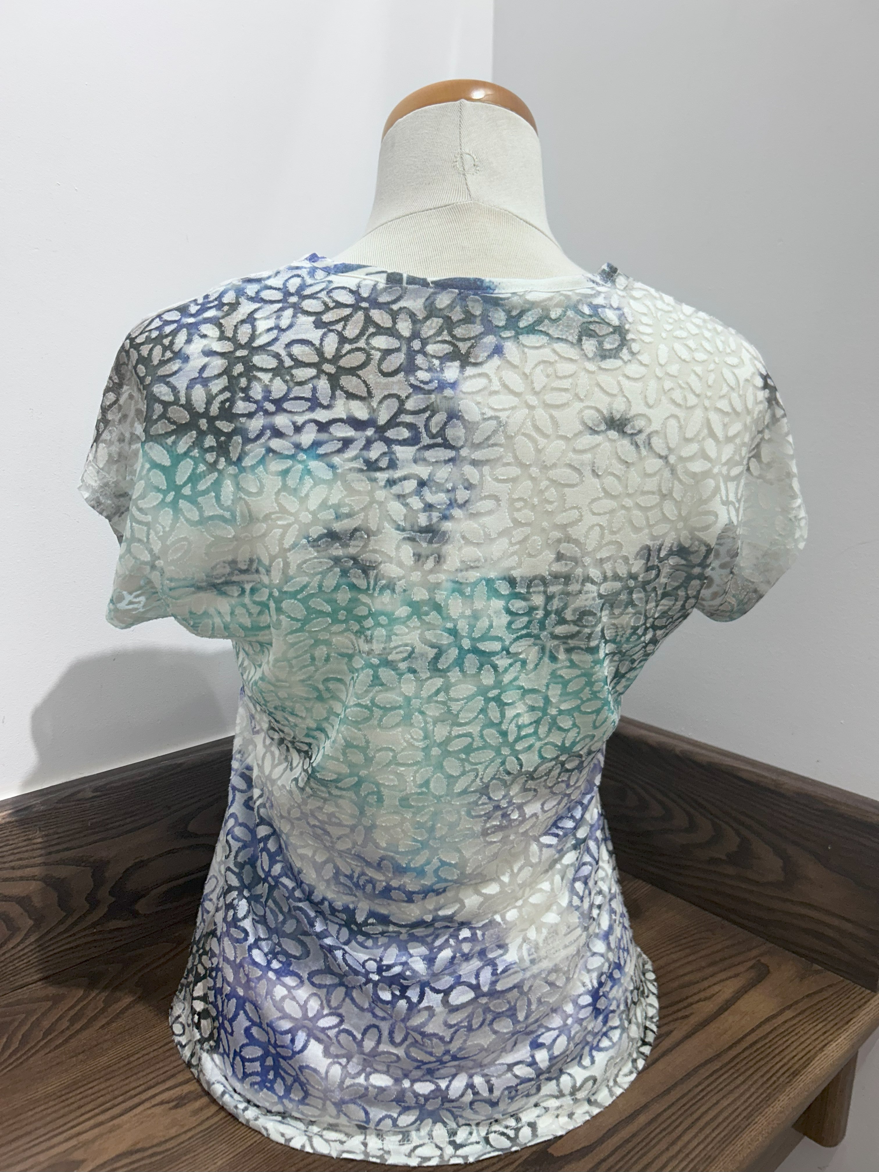 Fleur d’Été, Souffle de Fraîcheur – Le Chandail Beta’s Choice #217502