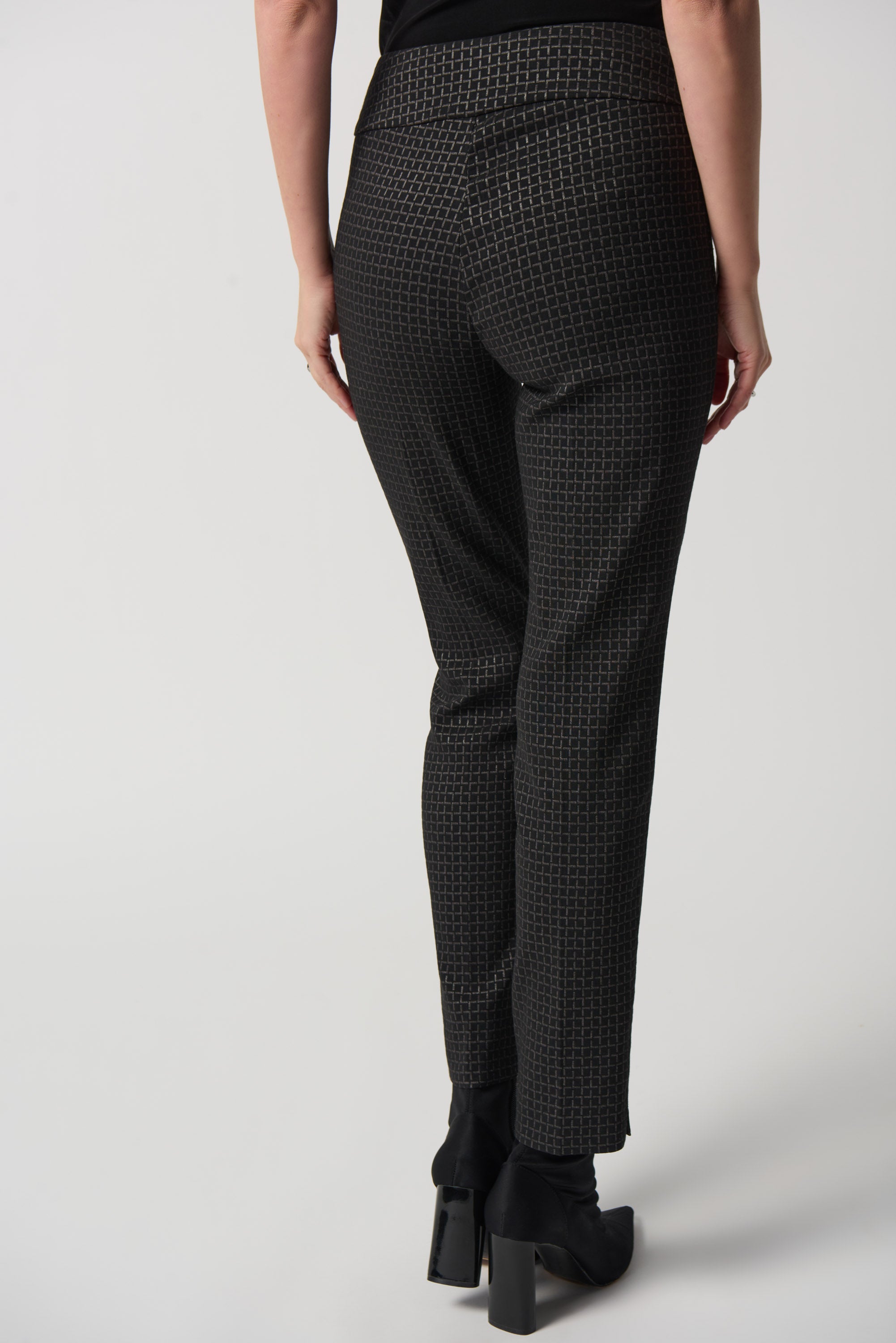 Pantalon tissé à coupe ajustée en jacquard par Joseph Ribkoff # 233284