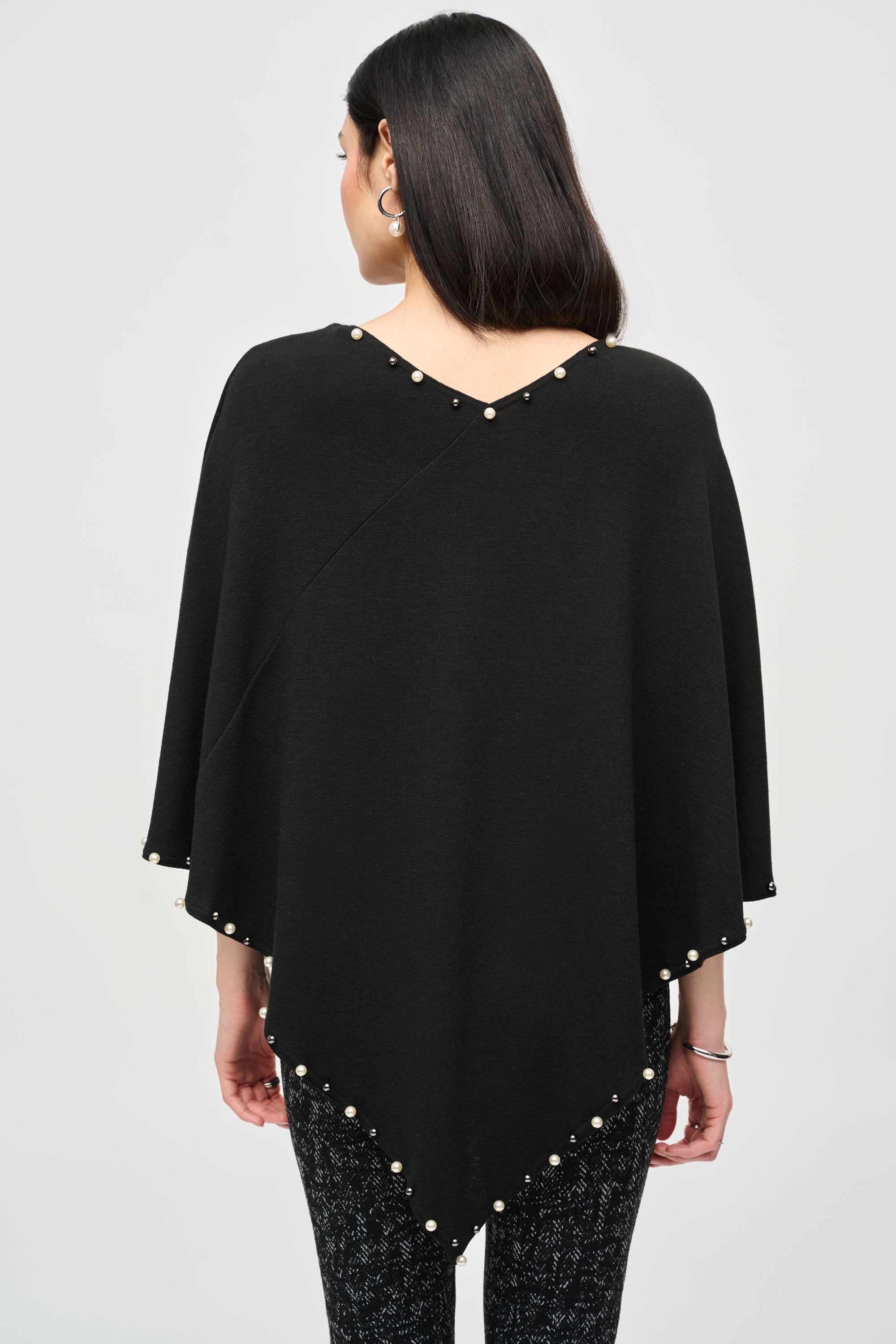 Poncho en tricot avec rivets, par Joseph Ribkoff #243222