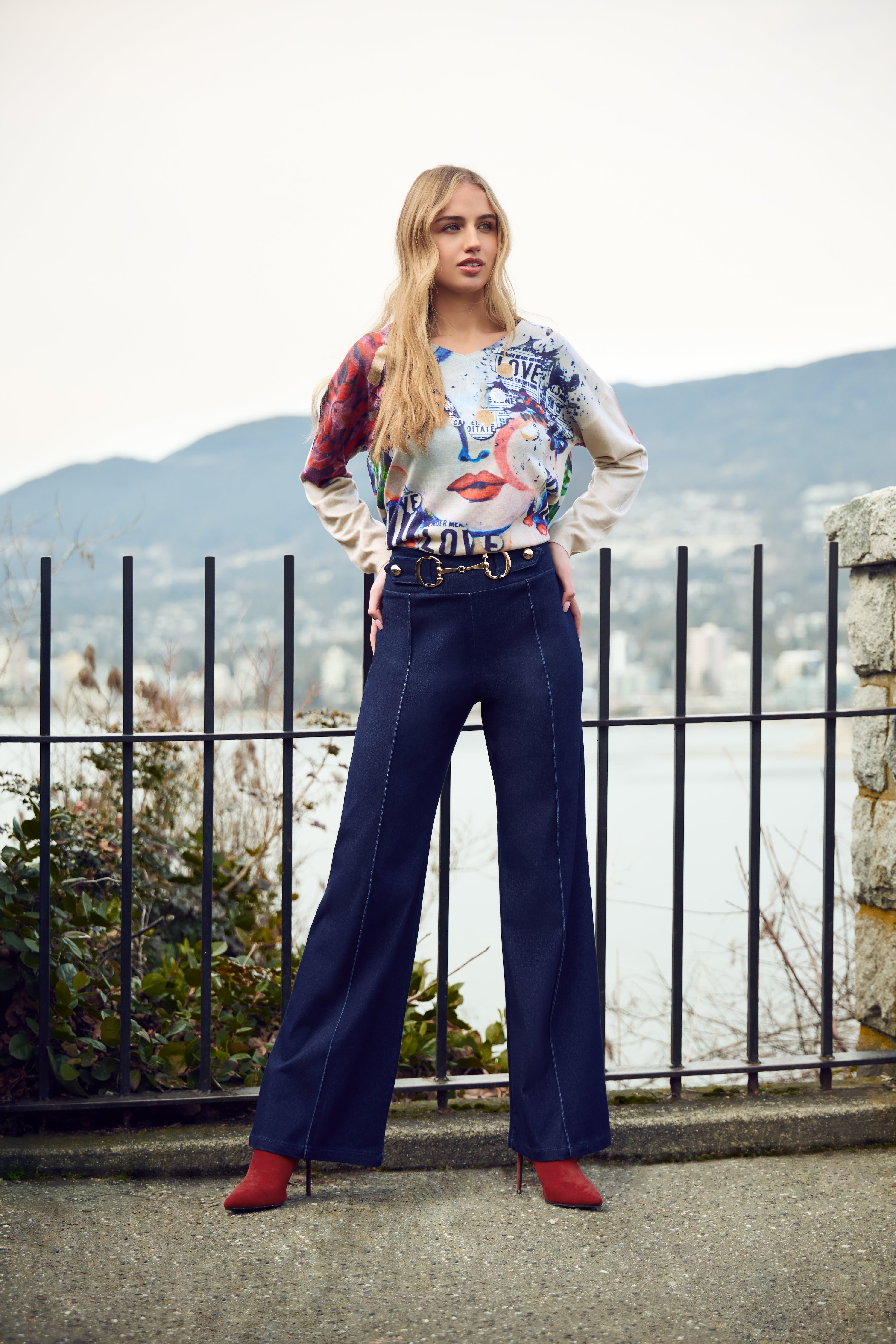 Œuvre Urbaine - Le Chandail en Tricot Frank Lyman #253816