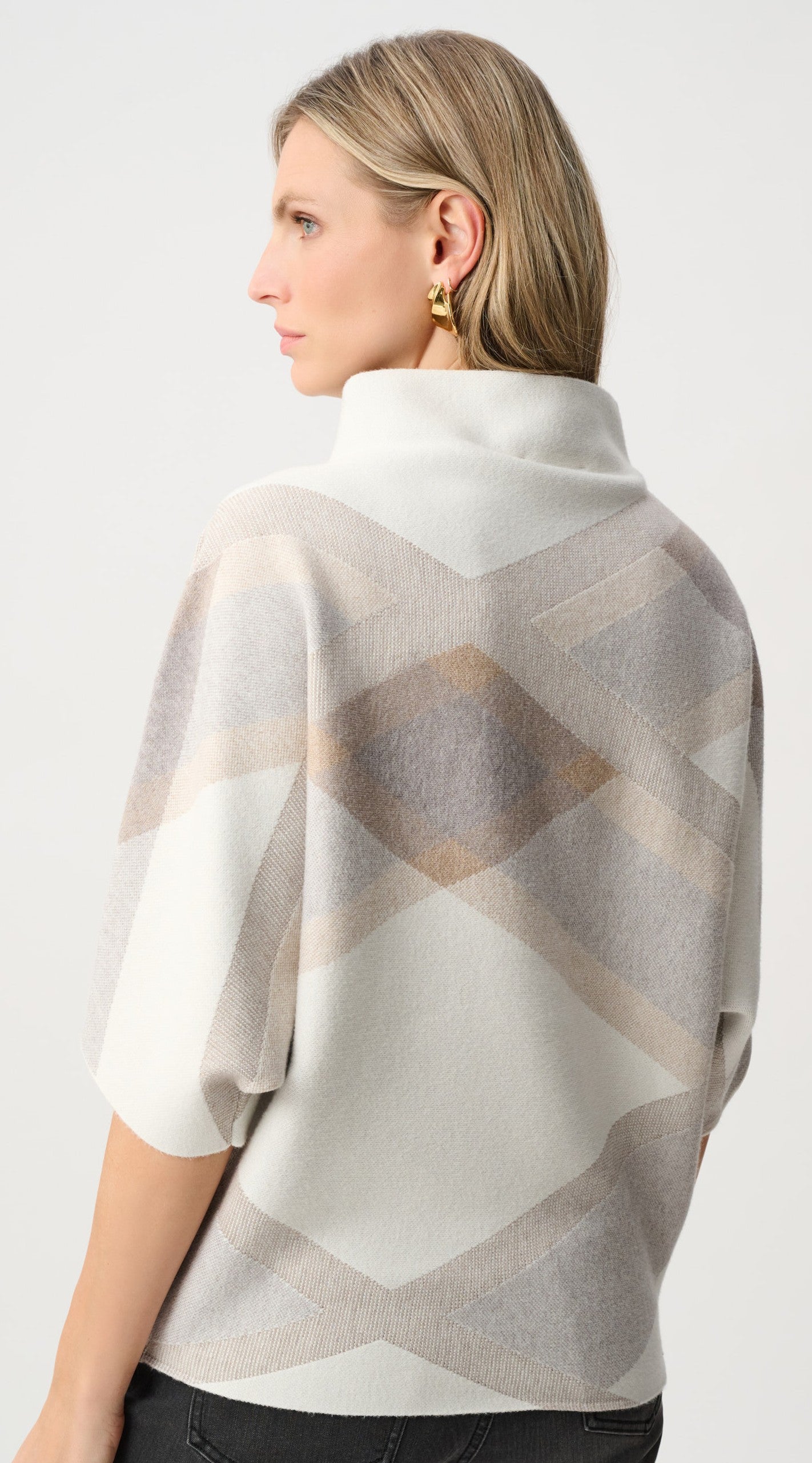 Tricot à col entonnoir brossé en viscose et en nylon à carreaux - Joseph Ribkoff #263947