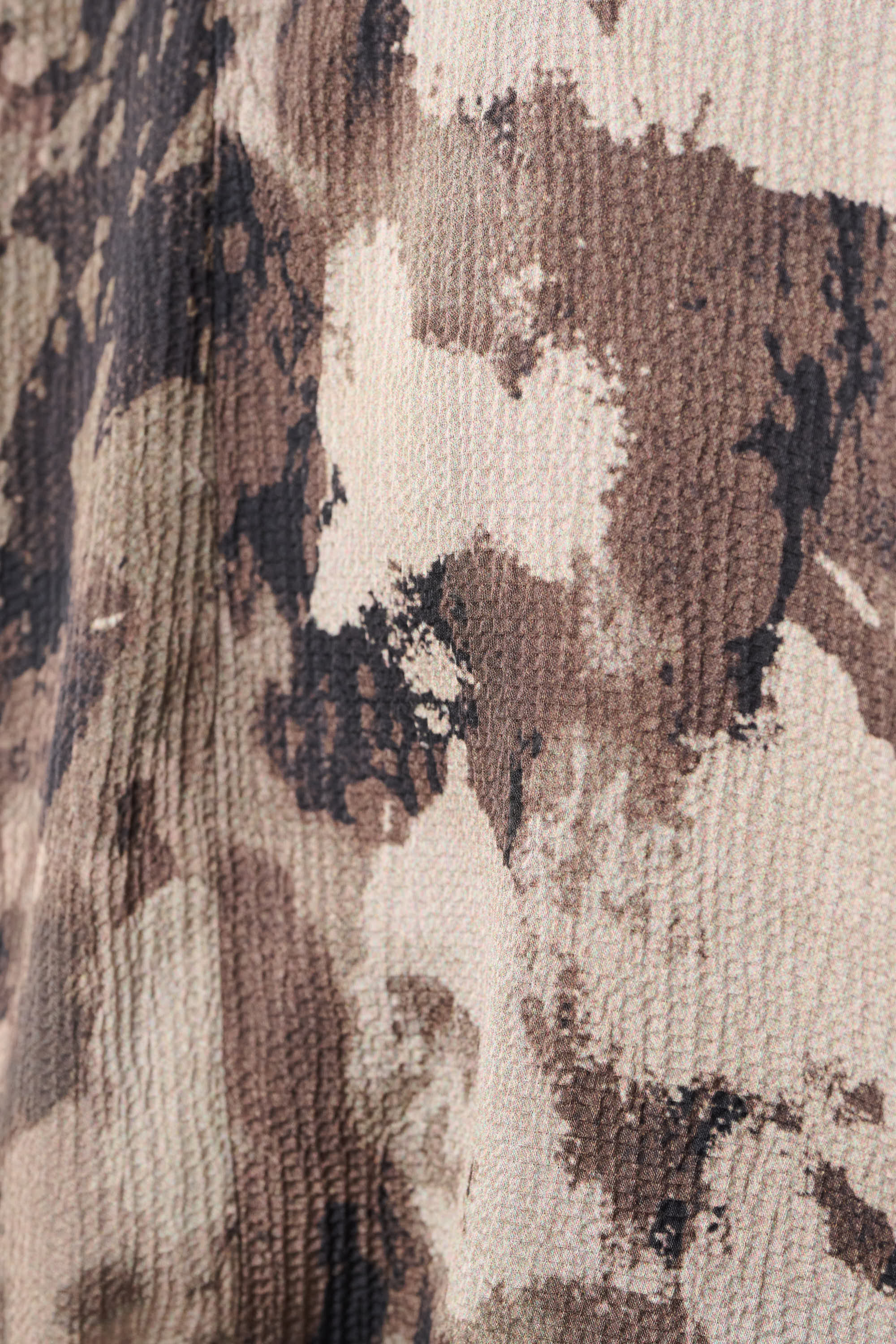 Haut cache-cœur en satin à imprimé abstrait - Joseph Ribkoff #264149