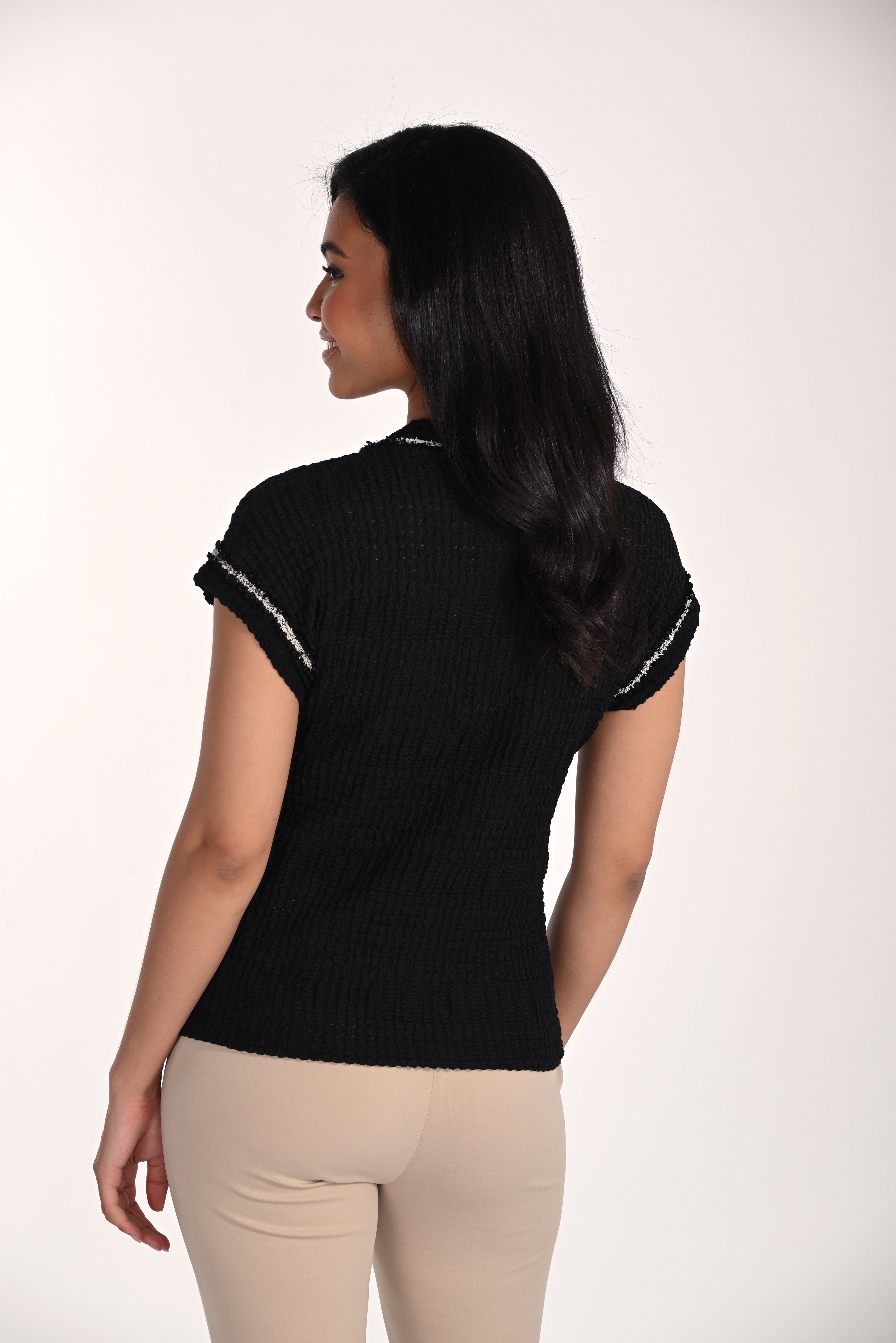 Élégance Texturée – Le Haut Frank Lyman #266171