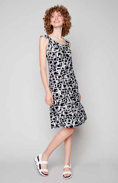 Geometric print crinkle knit dress, scoop neck, by Compli K #33590