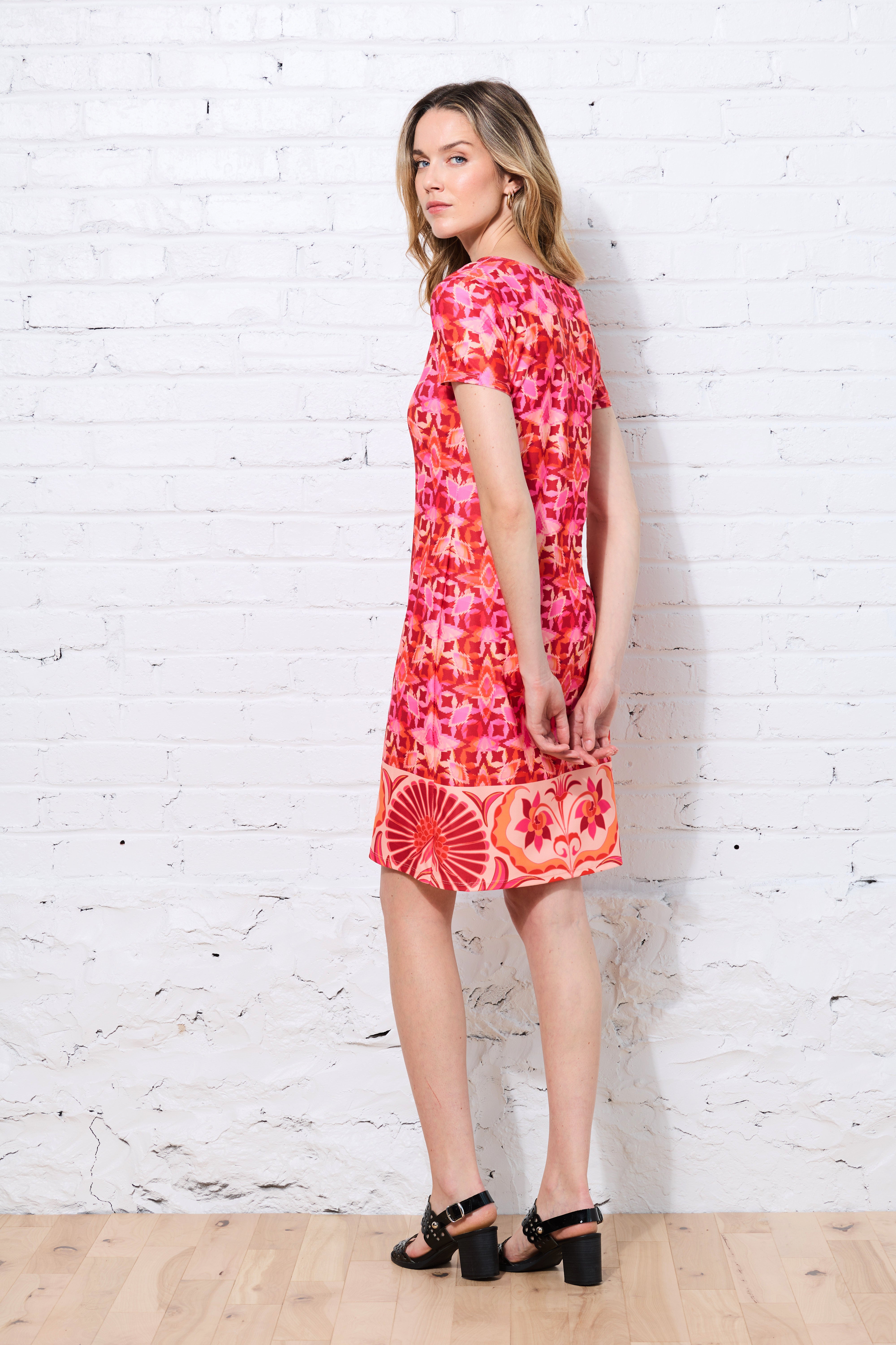 Robe à motifs floraux de Miss Versa # 4024 INYA