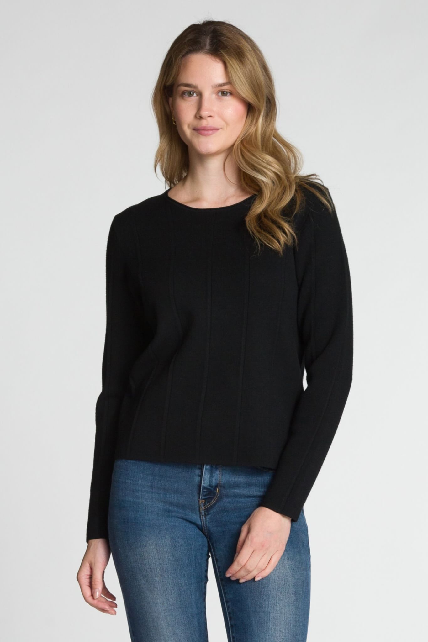 Élégance Essentielle – Le Haut en Tricot DKR & COMPANY #DH-02