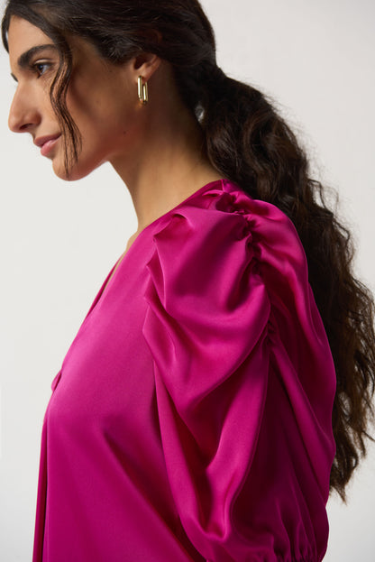 Haut en satin à manches bouffantes de Joseph Ribkoff # 233026