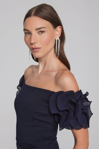 Robe fourreau à épaules dégagées en scuba crêpe Joseph Ribkoff #241740