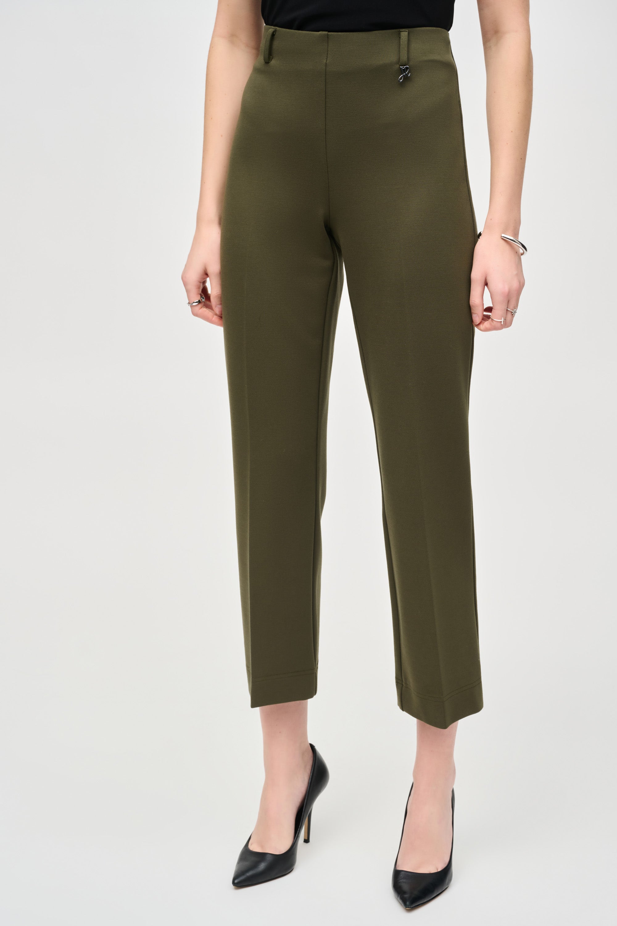 Élégance Raffinée - Le Pantalon Joseph Ribkoff #243049F25