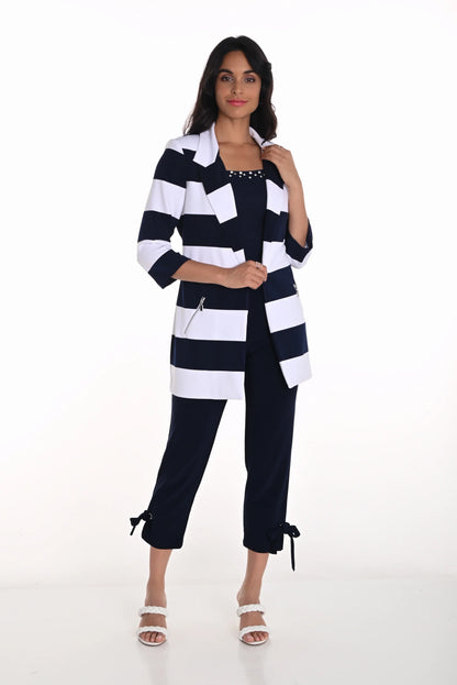 Pull-on Capri with Ankle Buckle, by Frank Lyman #251021