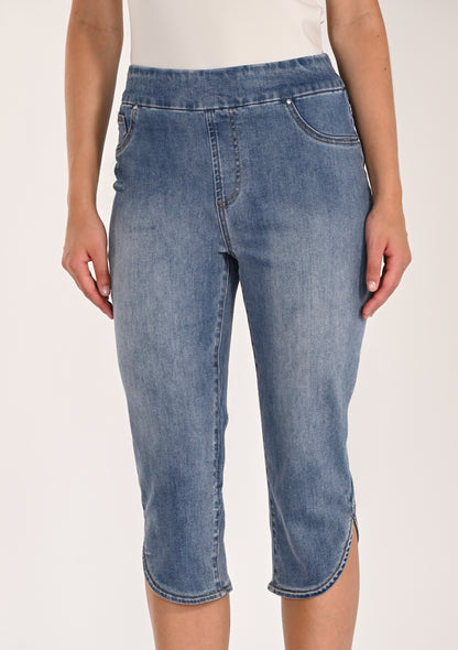 Pull-on denim capris with side slits – Frank Lyman #261606FL