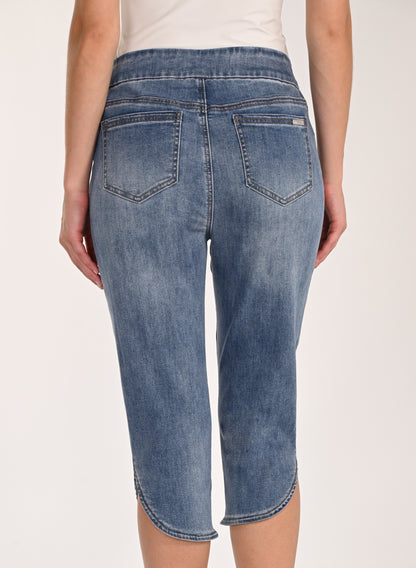 Pull-on denim capris with side slits – Frank Lyman #261606FL