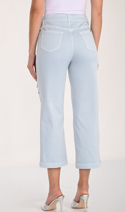 Straight-leg jeans with a slightly flared leg and floral embroidery – Frank Lyman #261613