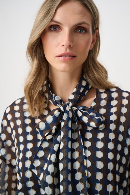 Blouse en mousseline à imprimé géométrique à col noué - Joseph Ribkoff  #263102