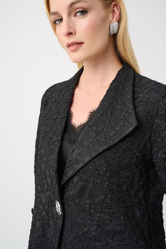 Signature | Blouson trapèze en jacquard texturé en lurex à col à revers - Joseph Ribkoff  #263761
