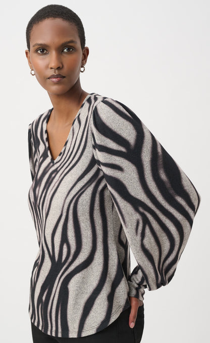 Haut en tissu à mailles de style pull à imprimé animal - Joseph Ribkoff #264207