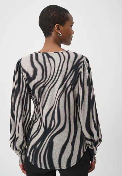 Haut en tissu à mailles de style pull à imprimé animal - Joseph Ribkoff #264207