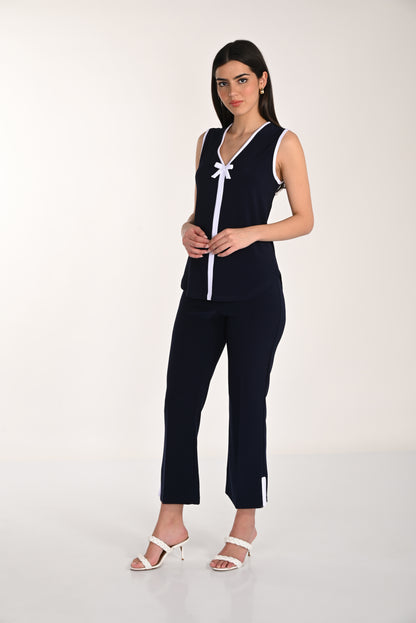 Navy Elegance – The Frank Lyman Contrast Trousers #266011