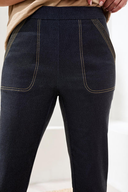 Pull-on Capri pants with decorative pockets – TRIBAL #3031O-8387
