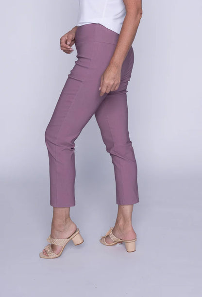 Capri à enfiler en tissu extensible de type millenium et coupe droite – ISCA #3138