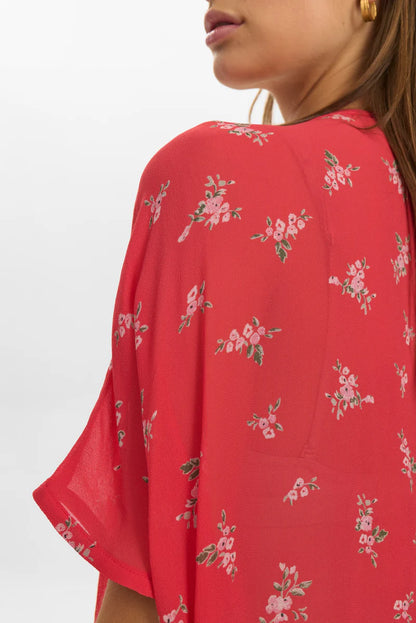 Blouse en viscose, à manches courtes, motifs fleuris délicats, par NÜMPH #705230
