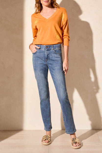 Jeans courbé à jambe droite, par Tribal #7572O-5050