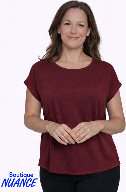 Flowy top with a round neck and short kimono sleeves – ISCA #8844-5099