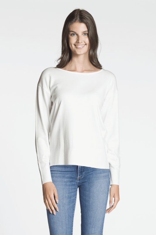 Élégance Essentielle – Le Haut en tricot DKR & COMPANY #HM-60090