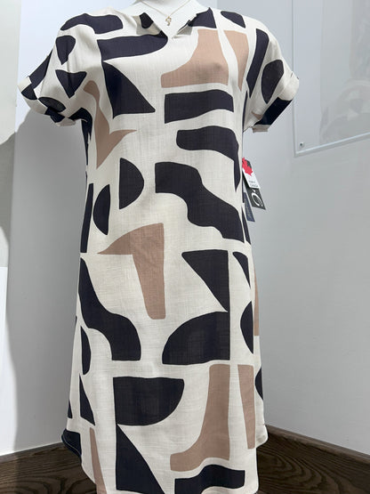 Robe à manches courtes, motifs abstraits de couleurs terre, par Dévia #S434D