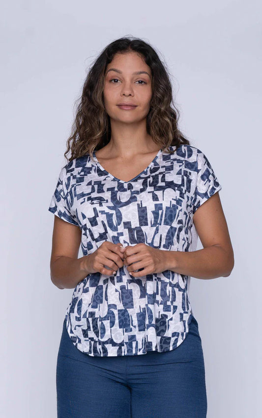 L’Essence Graphique du Chic – Haut imprimé signé ISCA - #8768-5007