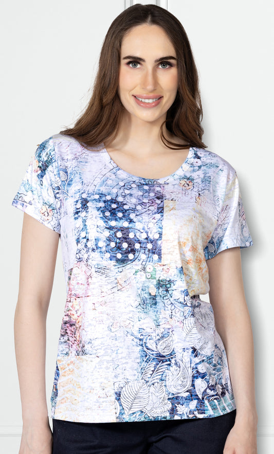 T-shirt fluide à encolure en V à imprimé artistique patchwork – Variations #V4334