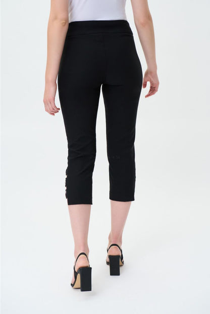 Joseph Ribkoff cropped cut pants, Model 231026.